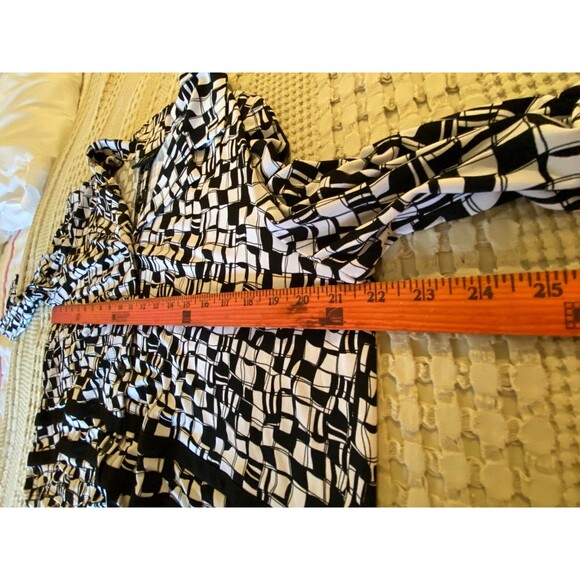 K Studio Womens Blouse Size ? XL or 1X Top Long Sleeve Button Down Back Slit - Picture 9 of 11